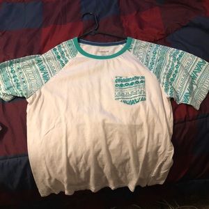 Carbon tribal print t shirt